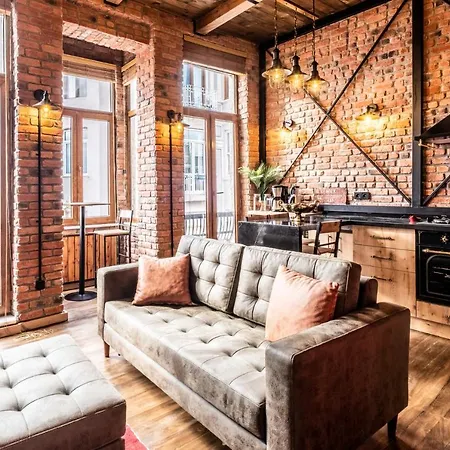 Flat With Galata Tower View Near Sishane Metro Appartement Istanboel