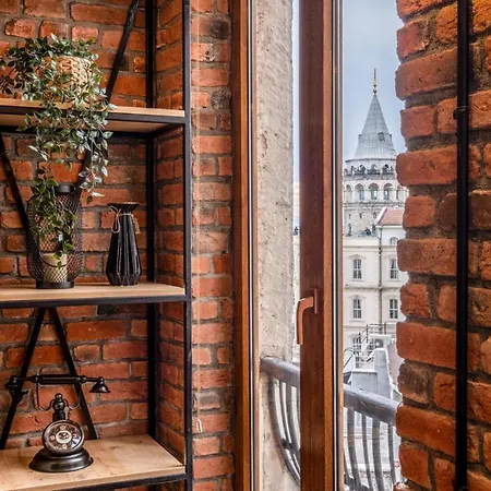 Flat With Galata Tower View Near Sishane Metro