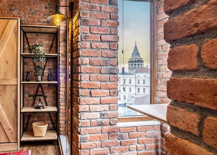Flat With Galata Tower View Near Sishane Metro Istambul